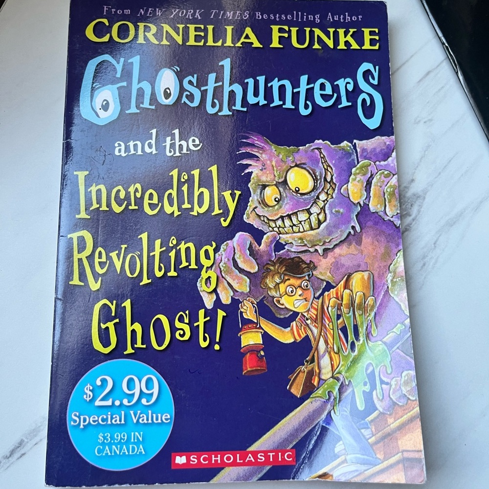 Ghosthunters #1 and the Incredibly Revolting Ghost Cornelia Funke Kids Book